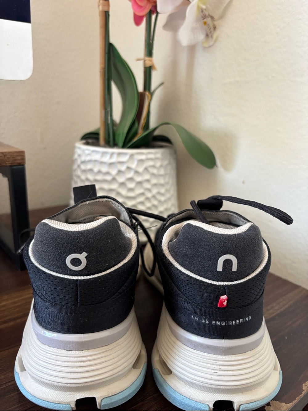 On Cloud Cloudtech Running Sneakers Speedboard View 4